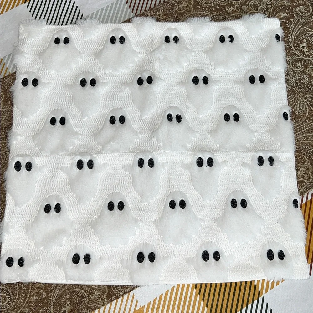 Ghost Halloween Pillow Covers NEW Set of 5, 2 Different Designs and Shapes